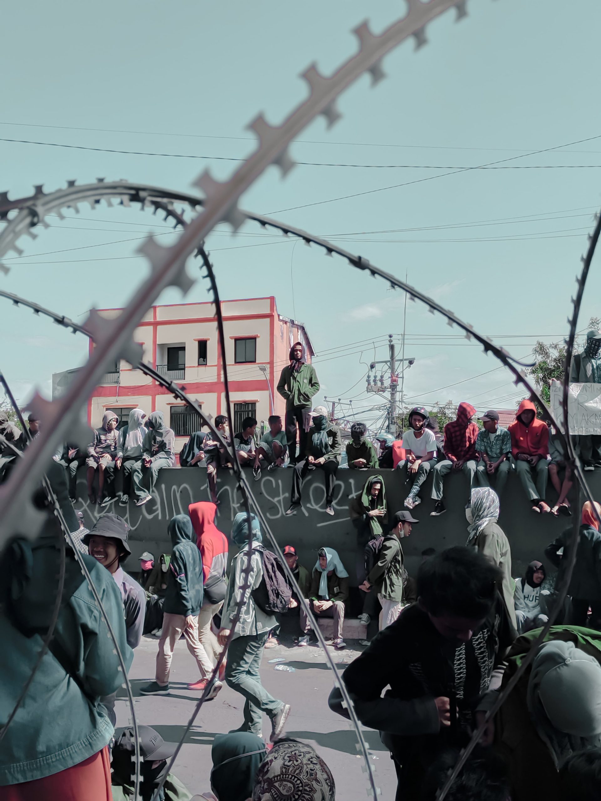 Wahyu Munandar _Duduk sama ditindas berdiri sama berjuang_ @wahyumunandar__-min.jpg