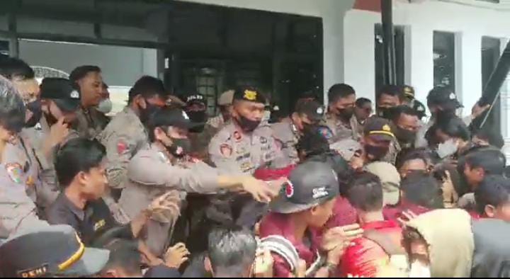 LK Sinjai Sayangkan Perilaku Aparat yang merepresif Peserta Aksi