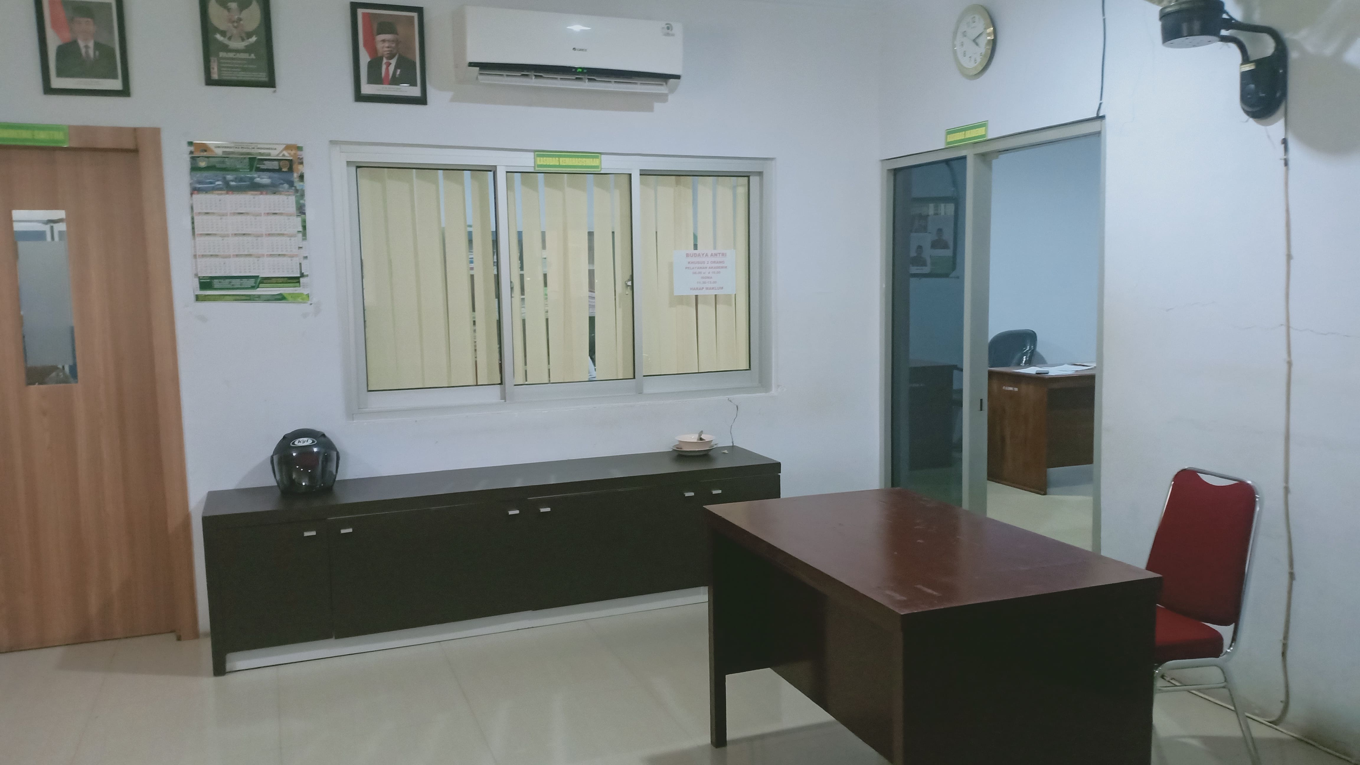 Mahasiswa akhir Fakultas Sastra keluhkan jadwal Sidang Akademik tanpa ada kejelasan