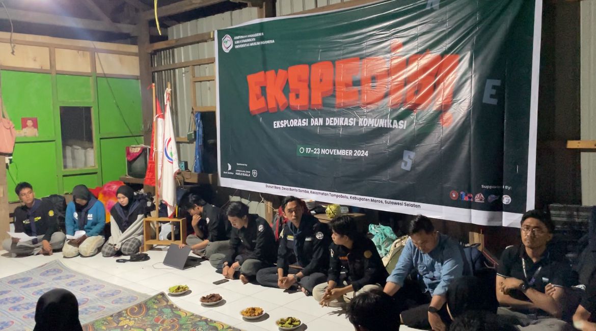 Warga HIMIKOM UMI Lakukan Aksi Nyata di Dusun Bara, Maros.