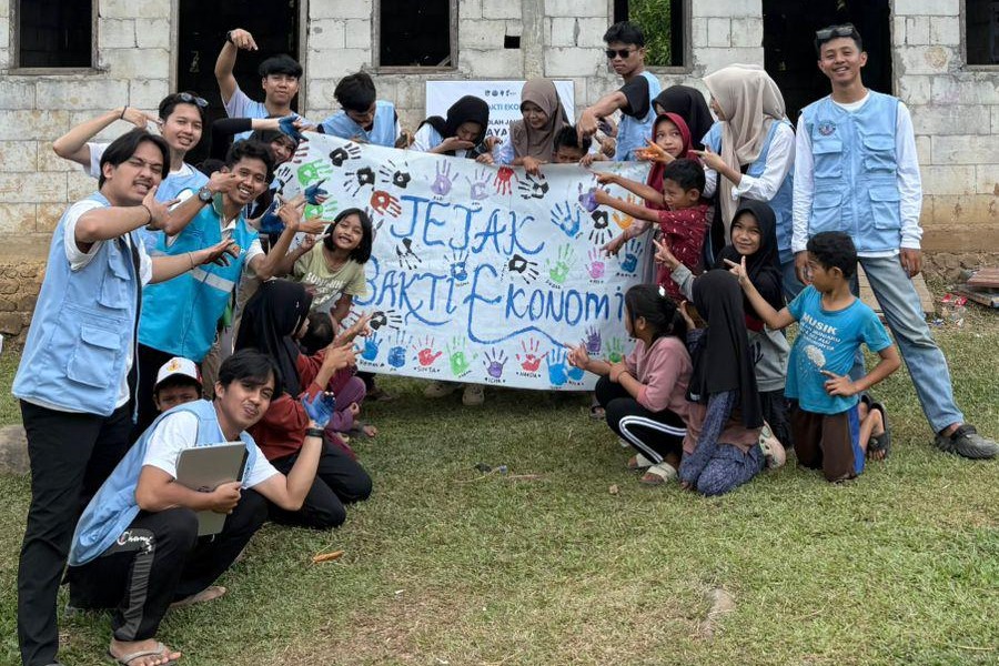 Jejak Bakti Ekonomi Dusun Makmur : Membawa Semangat Pendidikan dan Pemberdayaan Masyarakat